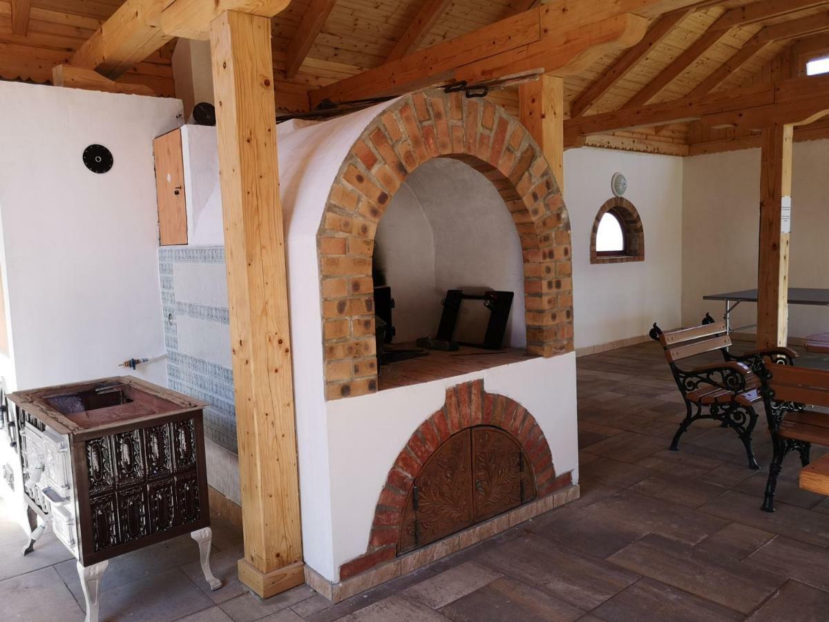 Hajdúszoboszló Julia Panzio B&B 외부 사진