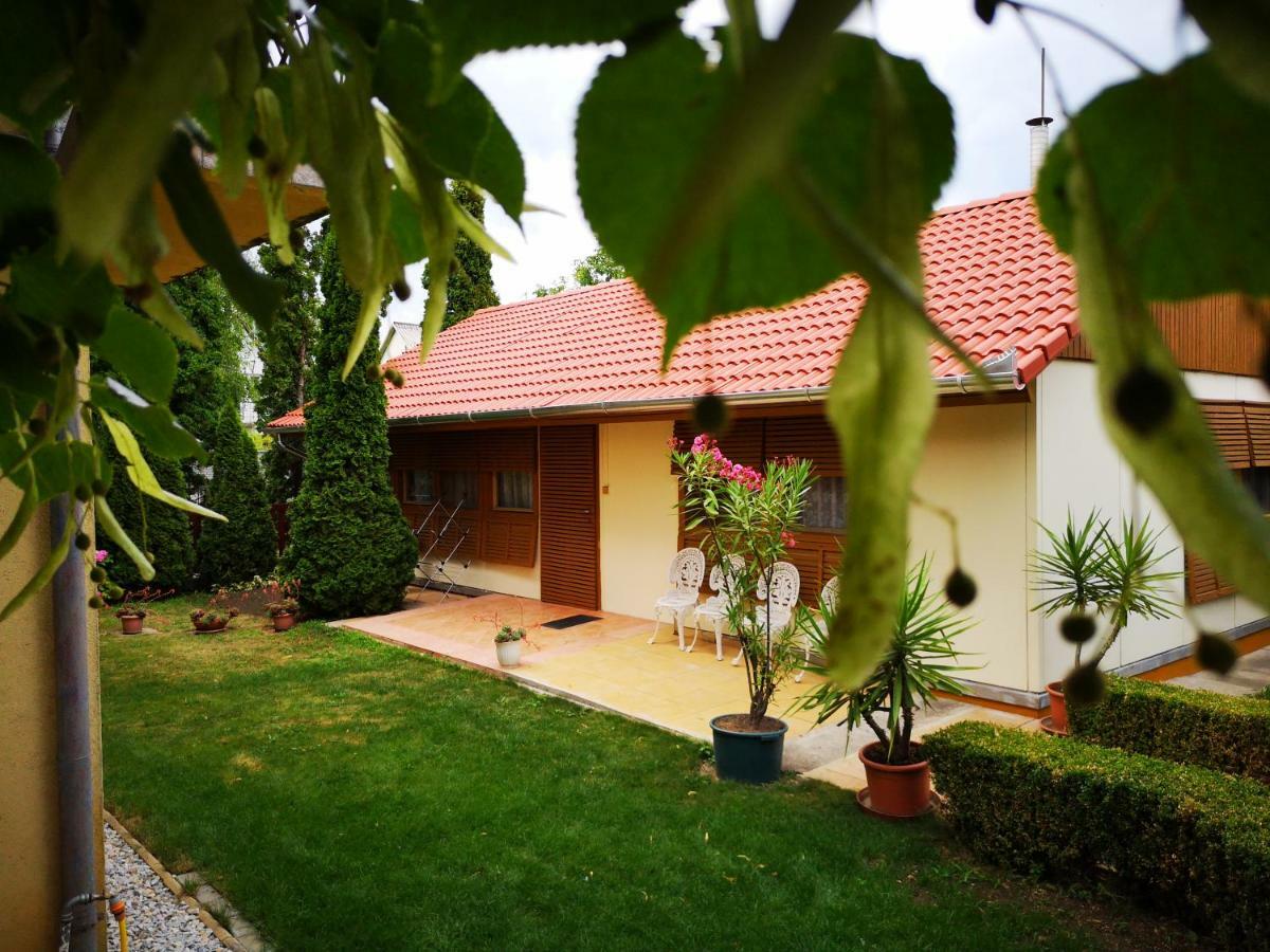 Hajdúszoboszló Julia Panzio B&B 외부 사진